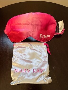 Mary Kay Satin Sleep Mask in Hot Pink with 'Dream' Script